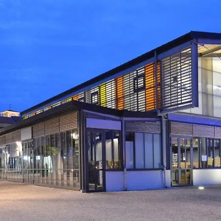 Appart Breti Plage 1 Avec Parking - 50M De La Plage Apartment